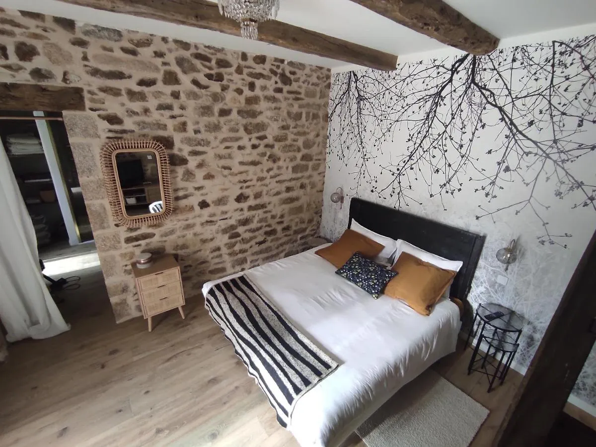 La Ville Es Riez Chambre D'Hotes Corseul