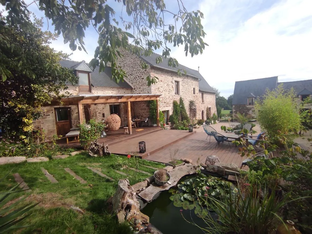 La Ville Es Riez Chambre D'Hotes Corseul Bed & Breakfast