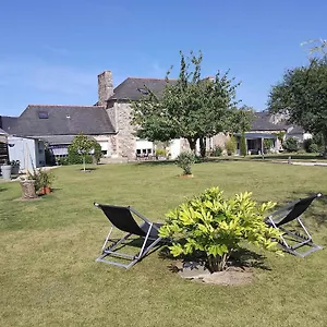 La Ménardière Tranquilitatis Double Petit Déjeuner Compris Corseul